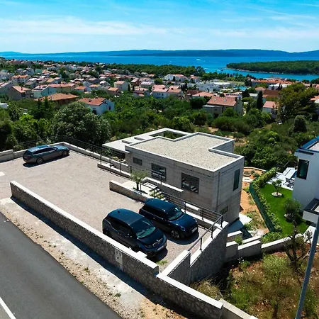Luxury 45 With Infinity Pool Villa Punat