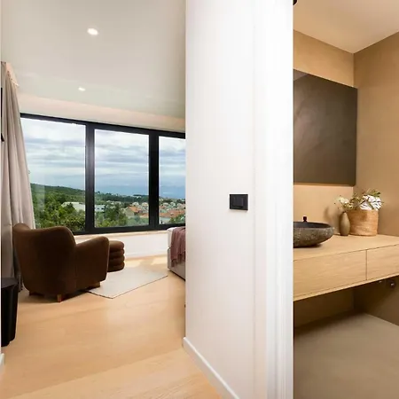 Luxury 45 With Infinity Pool *