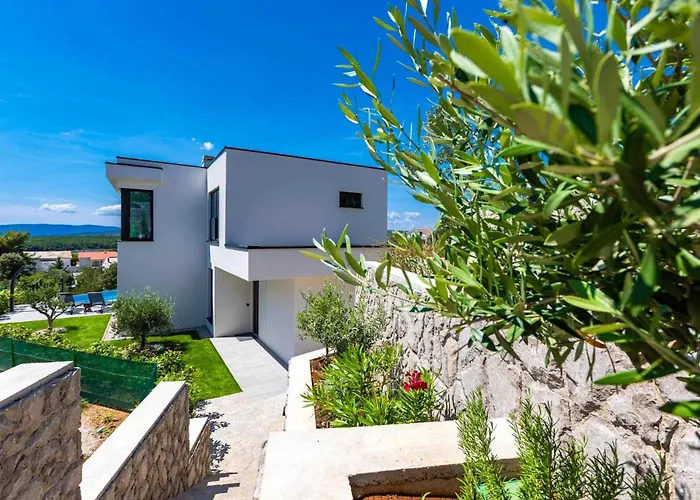 Luxury 45 With Infinity Pool *