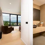 Luxury 45 With Infinity Pool *