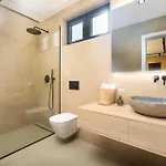 Vilă Luxury 45 With Infinity Pool Punat