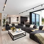 Luxury 45 With Infinity Pool Vilă Punat