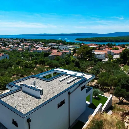 Villa Luxury 45 With Infinity Pool Punat