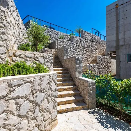 فيلة Luxury 45 With Infinity Pool *