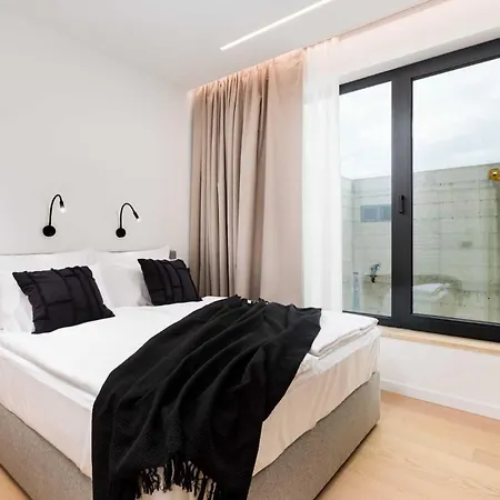 Luxury 45 With Infinity Pool *