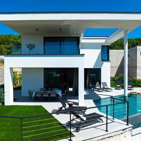 Luxury 45 With Infinity Pool Villa Punat