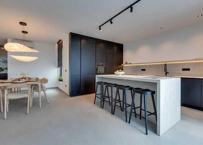 Luxury 45 With Infinity Pool Villa *