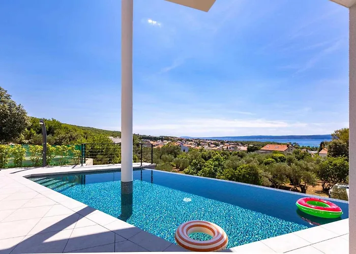 Luxury 45 With Infinity Pool Villa